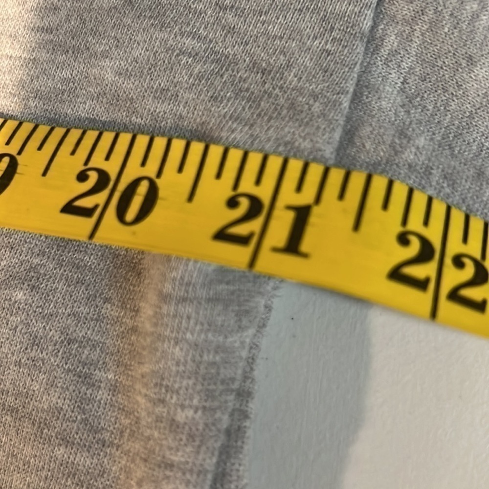 Kensie Sweatshirt Open Back tie and button size medium - Picture 7 of 11